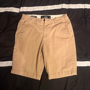 Men’s Hollister Khaki shorts